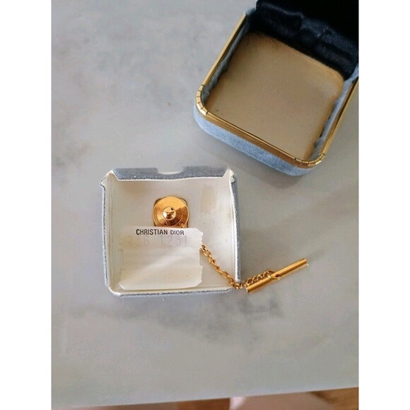 Authentic Christian Dior Tiny Red Ruby Tie Tack Goldtone Square - Picture 4 of 4